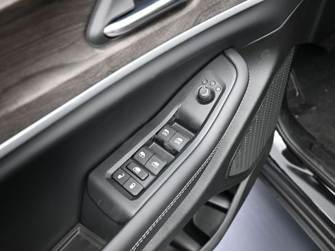 New 2026 Jeep Grand Cherokee Altitude image 13