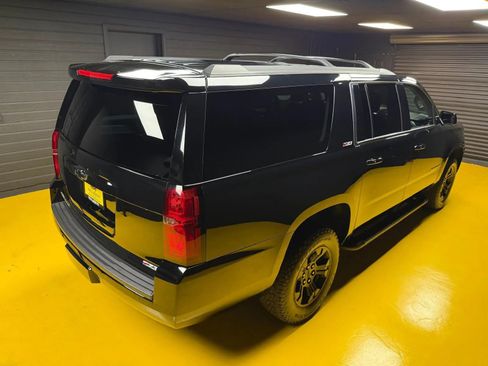 Used 2020 Chevrolet Suburban LT w/ Luxury Package AWD/4WD image 47