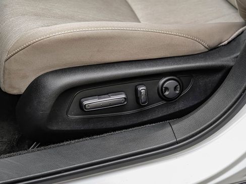 Used 2024 Honda Accord EX image 35