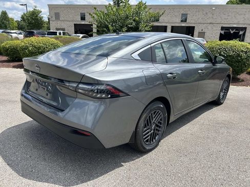 New 2026 Nissan Sentra SV w/ SV Convenience Package FWD image 7