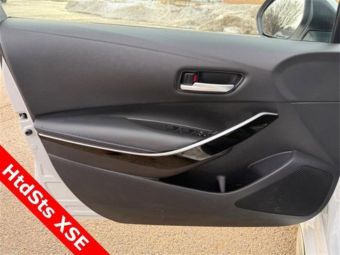 Used 2022 Toyota Corolla XSE image 19