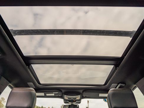 Certified 2023 Ford Expedition Platinum image 30