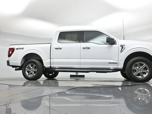 Certified 2025 Ford F150 XLT w/ Equipment Group 301A Standard image 4