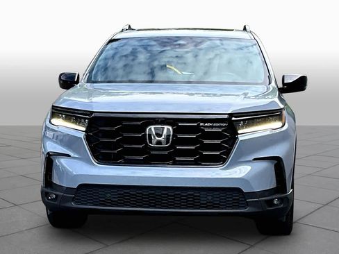 Used 2025 Honda Pilot Black Edition image 5