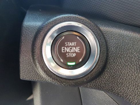 Used 2022 Chevrolet TrailBlazer RS w/ Technology Package image 28