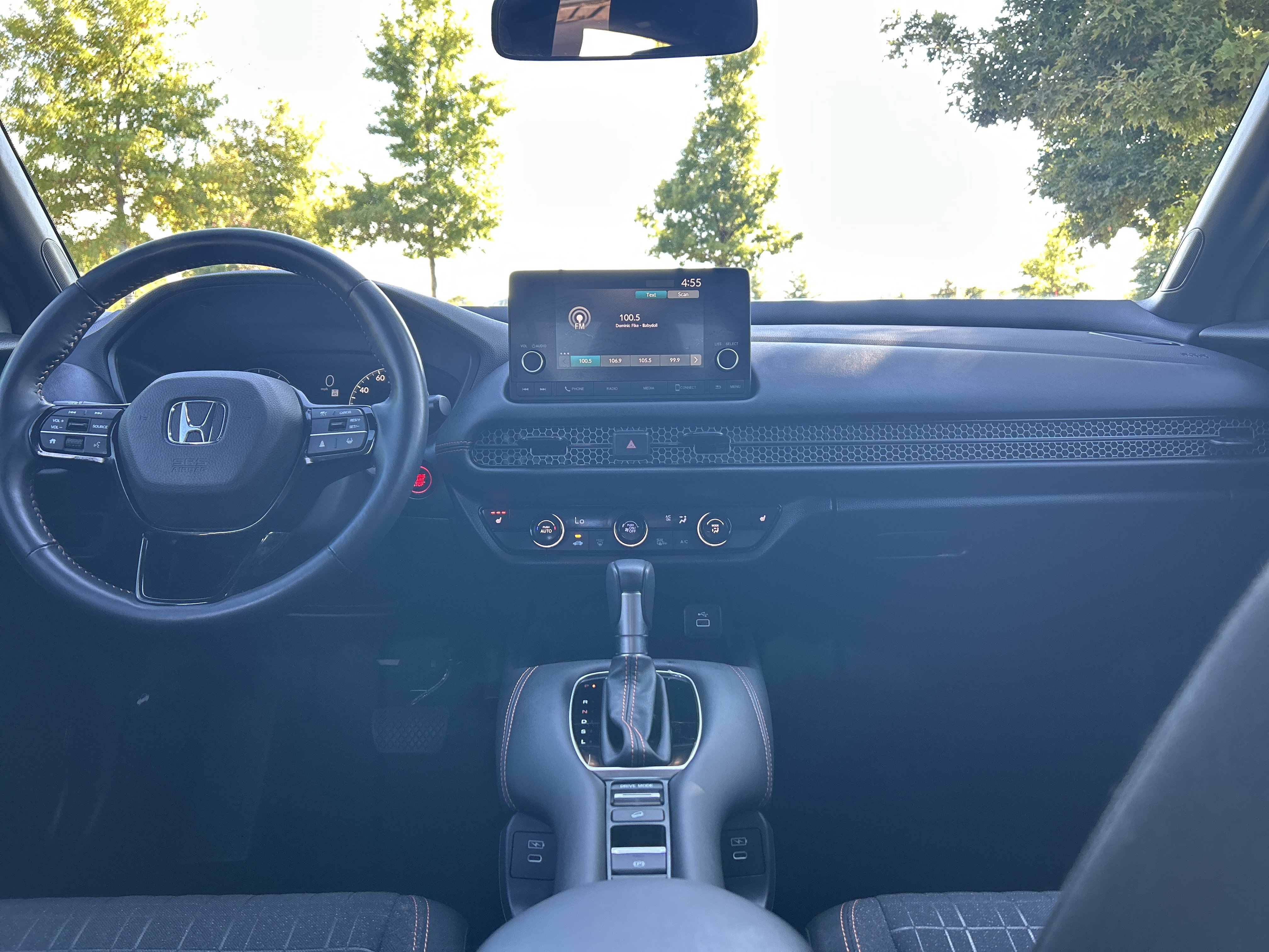 Certified 2025 Honda HR-V Sport image 29