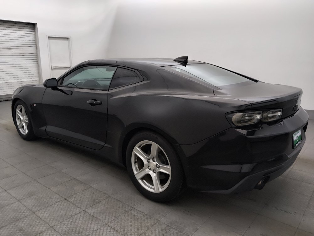 Used 2019 Chevrolet Camaro LT RWD image 3