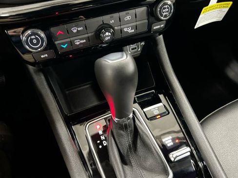 New 2026 Jeep Compass Latitude image 16