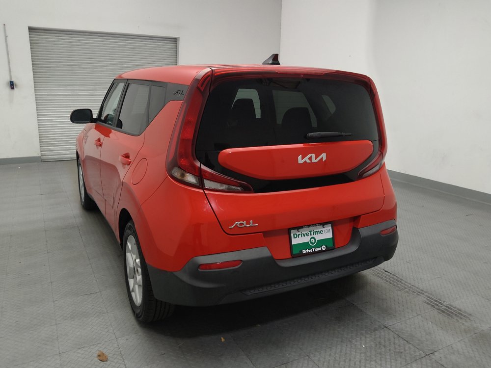 Used 2022 Kia Soul LX w/ Technology Package FWD image 6