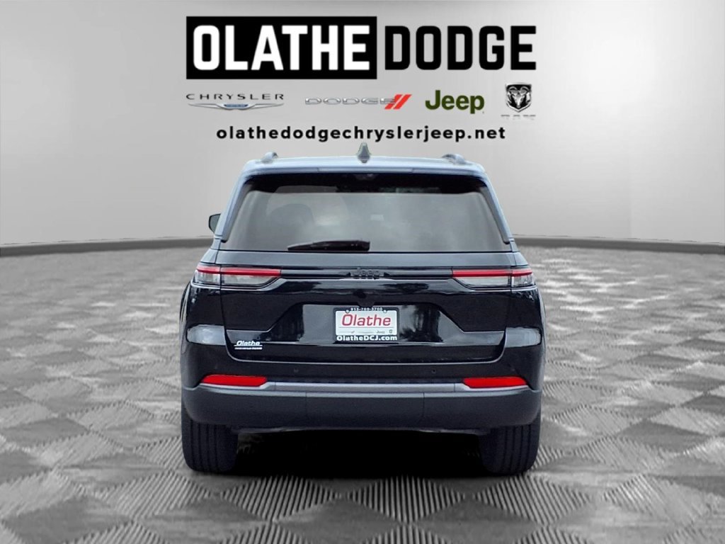 New 2026 Jeep Grand Cherokee Limited AWD/4WD image 26