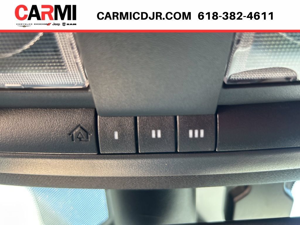 Used 2020 Dodge Challenger R/T Scat Pack RWD image 25