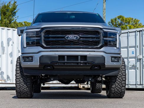 New 2025 Ford F150 Lariat w/ Equipment Group 501A Mid image 9