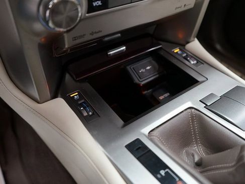 Used 2017 Lexus GX 460 image 42