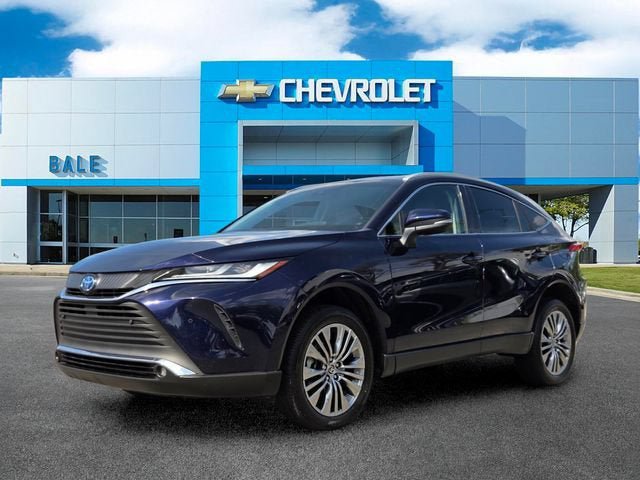 Used 2024 Toyota Venza XLE AWD/4WD image 7