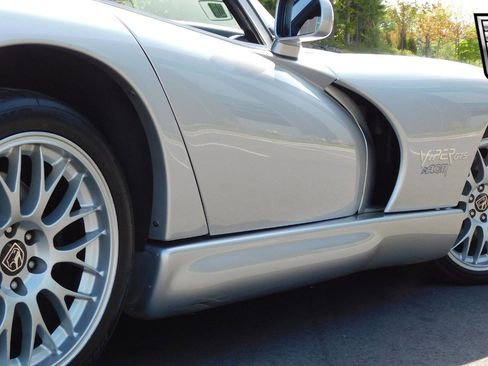 Used 1999 Dodge Viper GTS image 7
