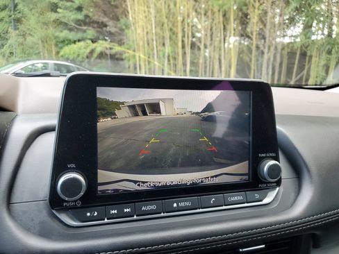 Used 2023 Nissan Rogue S FWD image 25