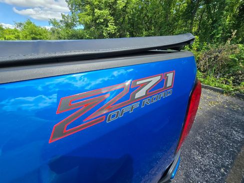 Used 2021 Chevrolet Colorado Z71 AWD/4WD image 14