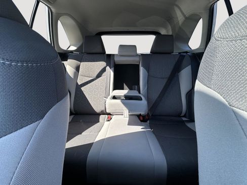 Used 2021 Toyota RAV4 XLE w/ Convenience Package image 11