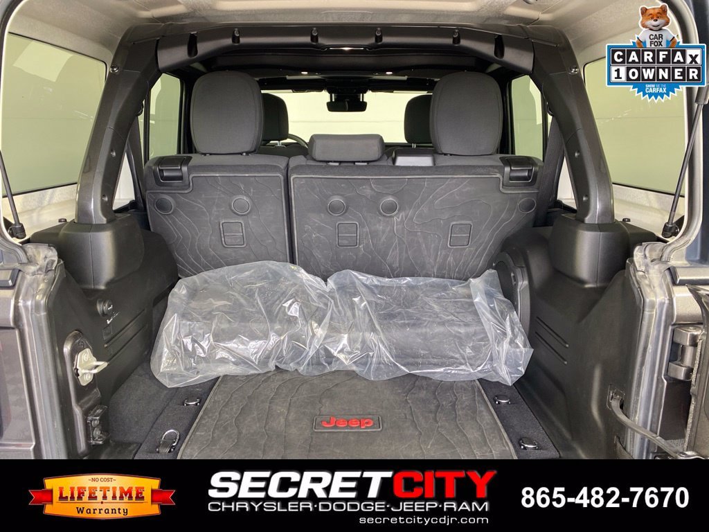 Used 2024 Jeep Wrangler Unlimited Rubicon 4xe w/ Technology Group AWD/4WD image 30