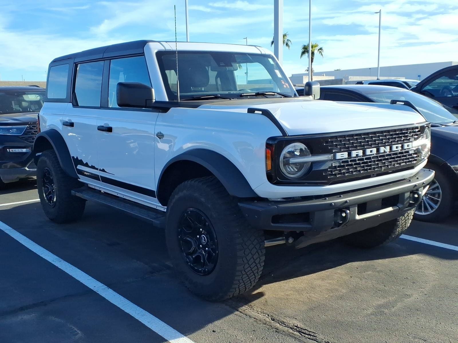 Used 2023 Ford Bronco Wildtrak AWD/4WD image 2