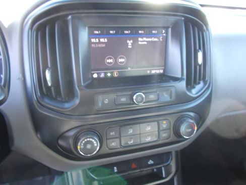 Used 2020 Chevrolet Colorado W/T image 31