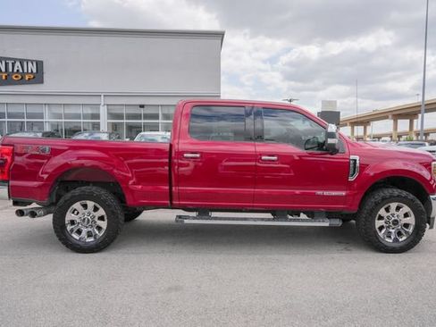 Used 2018 Ford F250 Lariat w/ Chrome Package AWD/4WD image 4