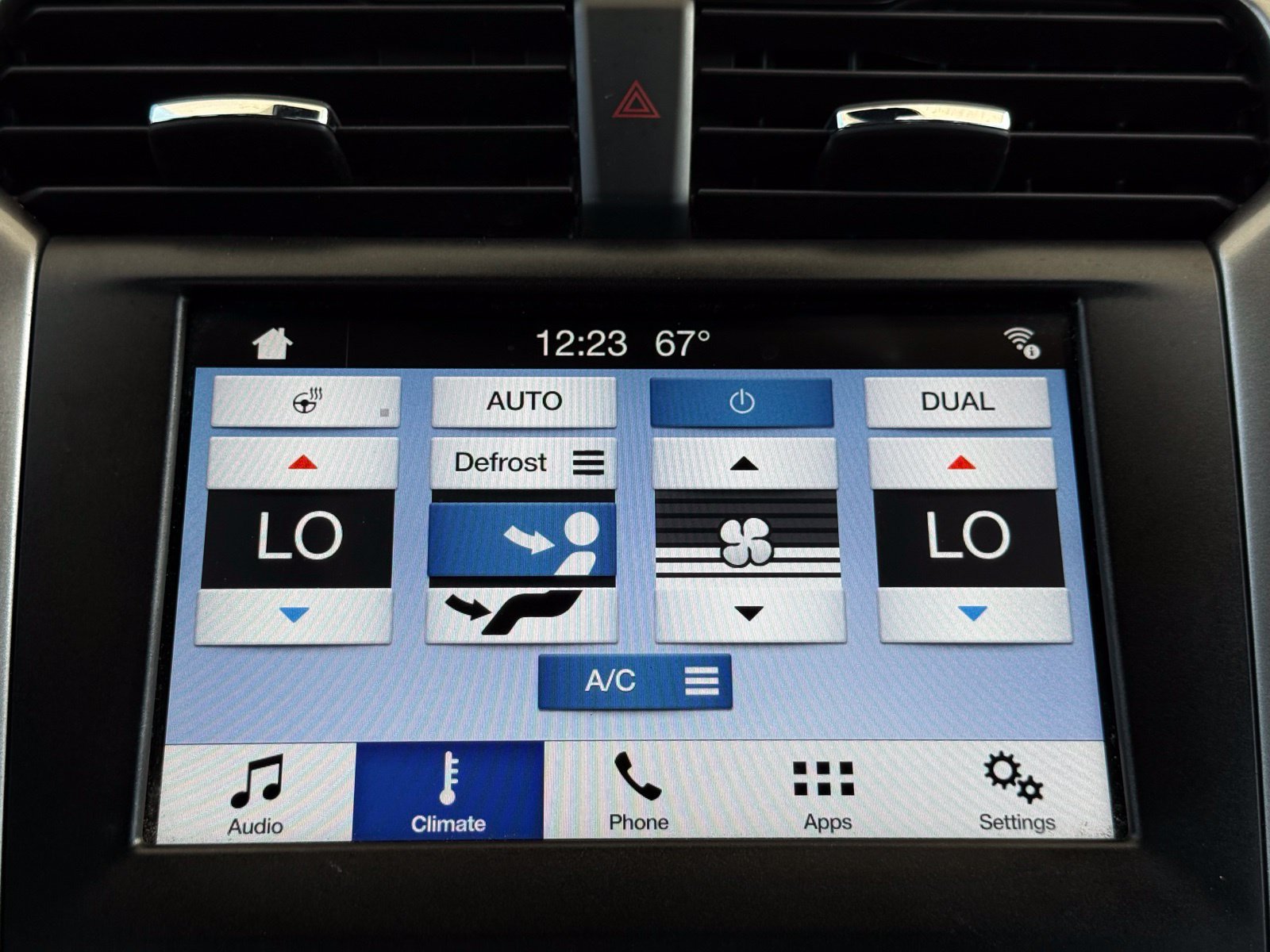 Used 2018 Ford Fusion SE w/ Equipment Group 602A FWD image 37