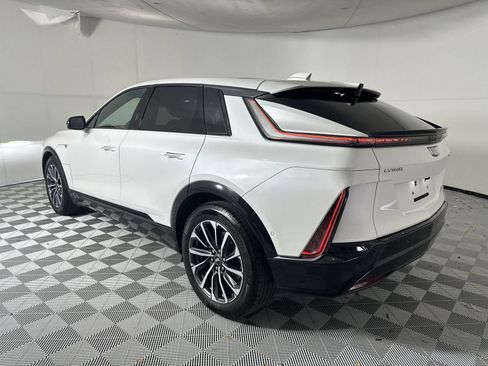 Used 2024 Cadillac Lyriq Sport RWD image 6