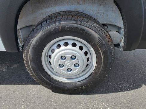 Used 2025 RAM ProMaster 2500 FWD image 25