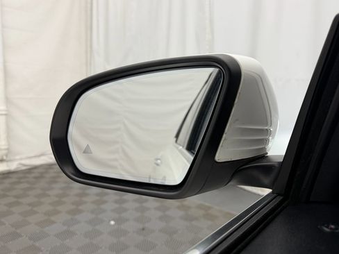 Used 2020 Mercedes-Benz GLB 250 image 15