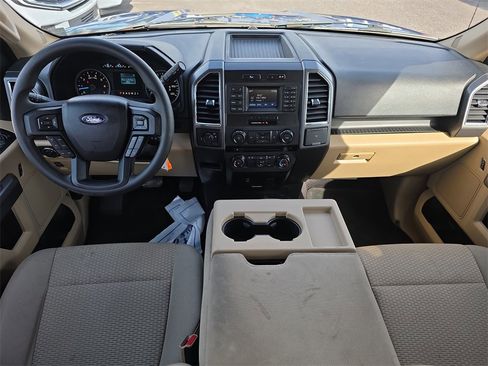 Used 2017 Ford F150 XLT image 14