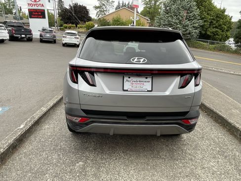 Used 2022 Hyundai Tucson Limited AWD/4WD image 6