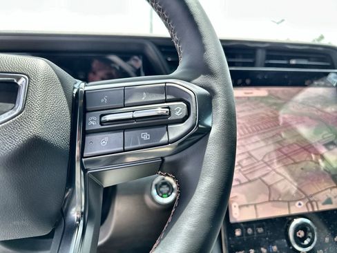New 2026 GMC Terrain AT4 w/ Convenience Package III AWD/4WD image 32