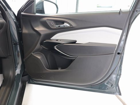 New 2026 Chevrolet Trax LT w/ LT Convenience Package image 29