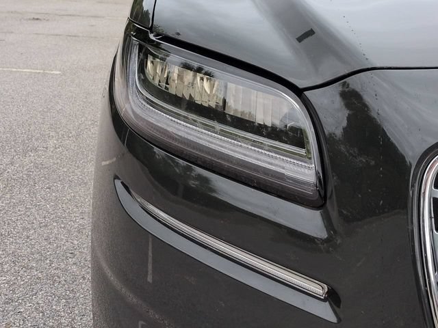Used 2023 Lincoln Nautilus FWD w/ Premium Package image 10