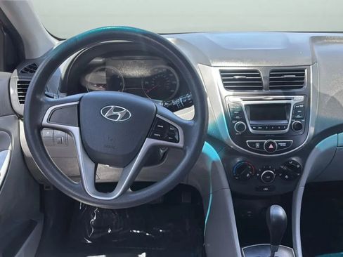 Used 2017 Hyundai Accent SE FWD image 11