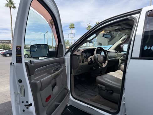 Used 2005 Dodge Ram 3500 Truck SLT image 10