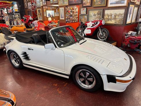 Used 1987 Porsche 911 Carrera image 6