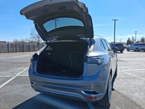 Used 2023 Buick Envision Avenir image 3