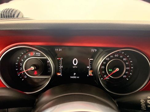 Used 2018 Jeep Wrangler Unlimited Rubicon AWD/4WD image 46