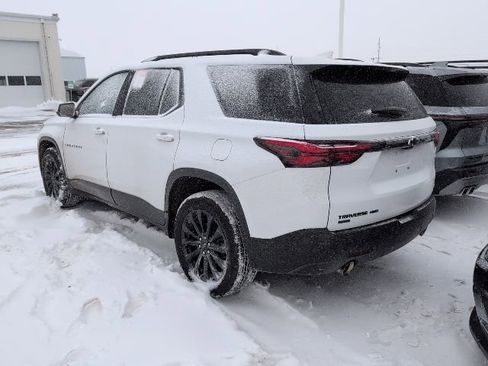 Used 2024 Chevrolet Traverse RS image 2