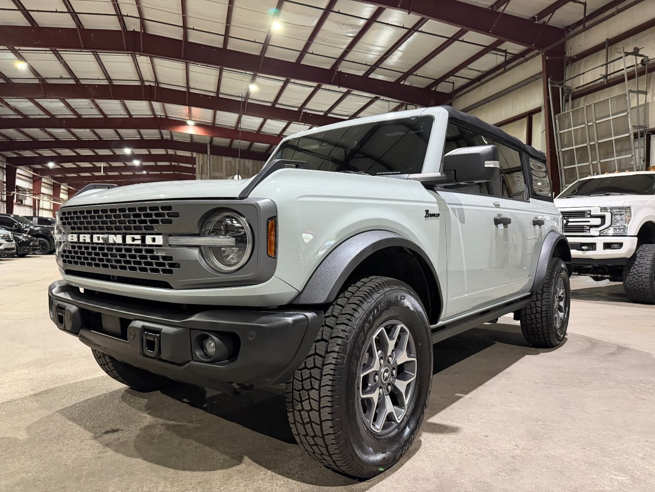 Used 2023 Ford Bronco Badlands AWD/4WD image 9