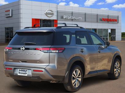 New 2026 Nissan Pathfinder SL w/ Cargo Package