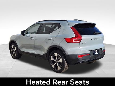 Certified 2025 Volvo XC40 B5 Plus image 7