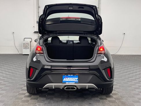 Used 2019 Hyundai Veloster 2.0 FWD image 8
