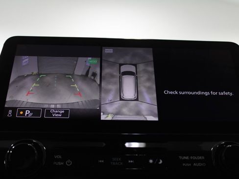 Used 2024 Nissan Armada Platinum w/ Captain's Chairs Package image 54