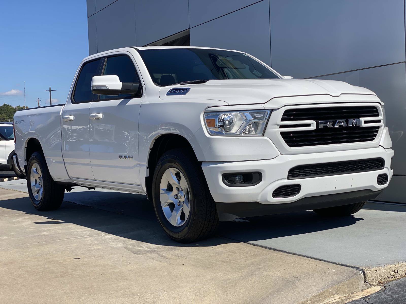 Used 2020 RAM 1500 Big Horn RWD image 2