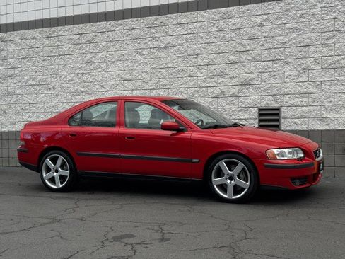 Used 2004 Volvo S60 R image 4