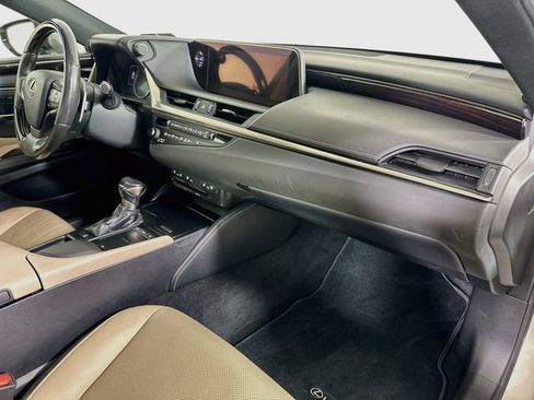 Used 2019 Lexus ES 350 w/ Premium Package FWD image 34