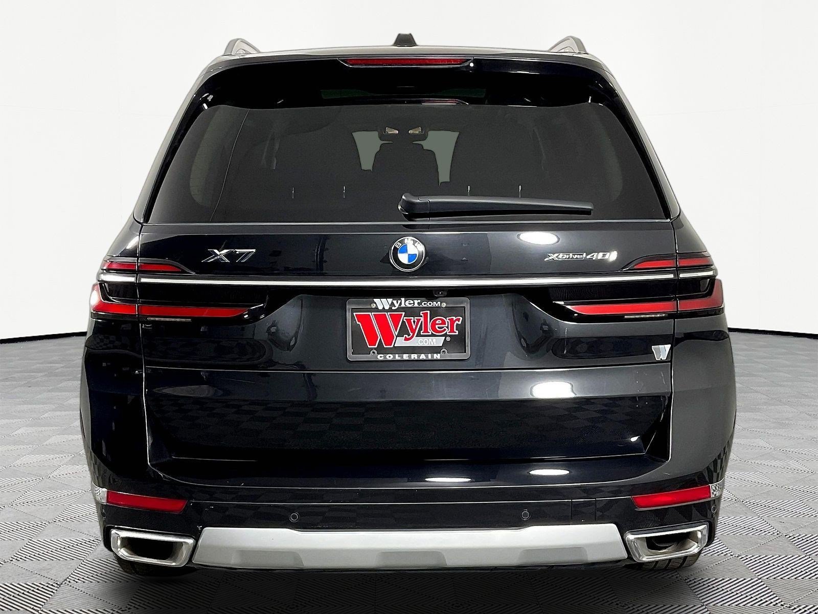 Used 2025 BMW X7 xDrive40i AWD/4WD image 5